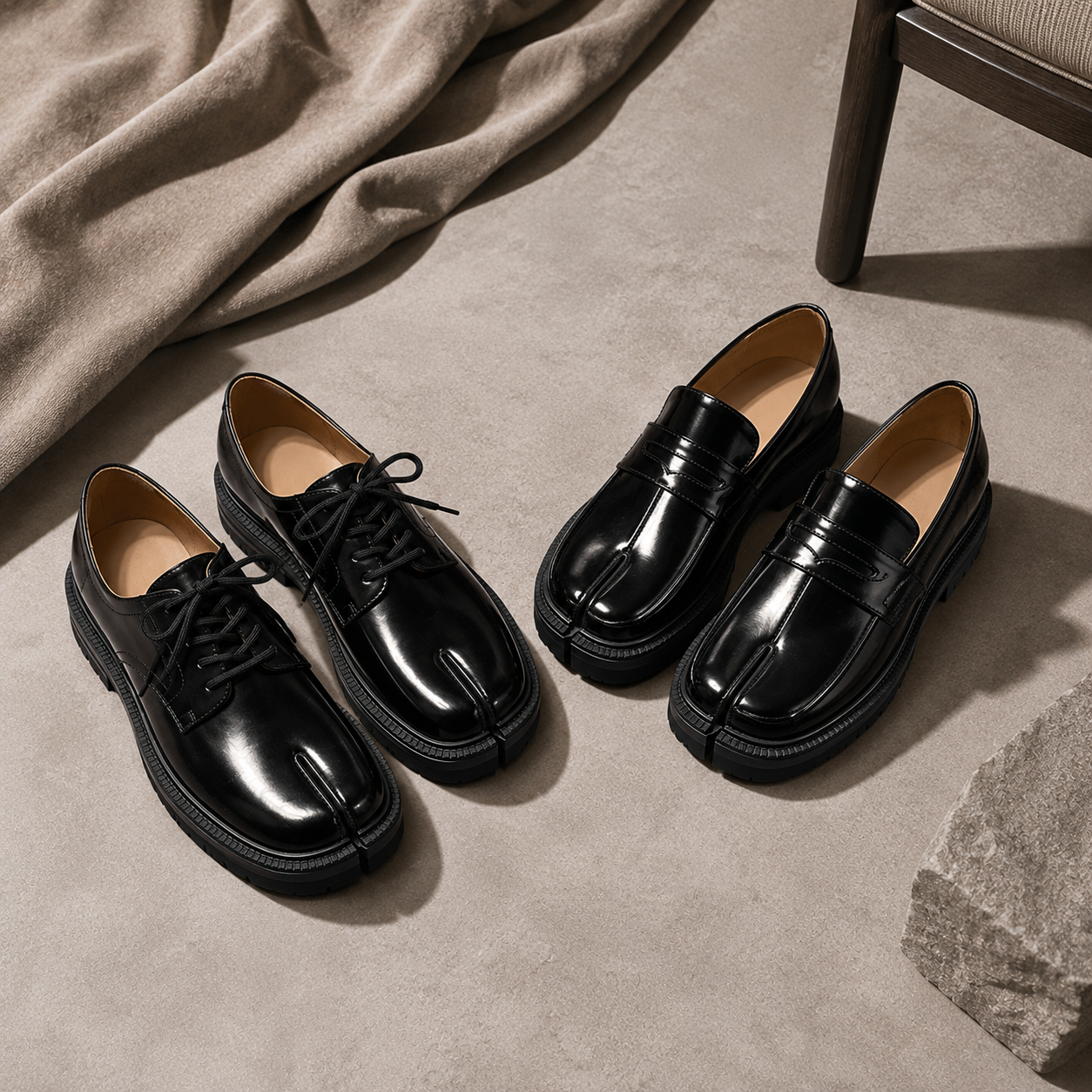 Sloane | Glossy Split-Toe Leather Flats